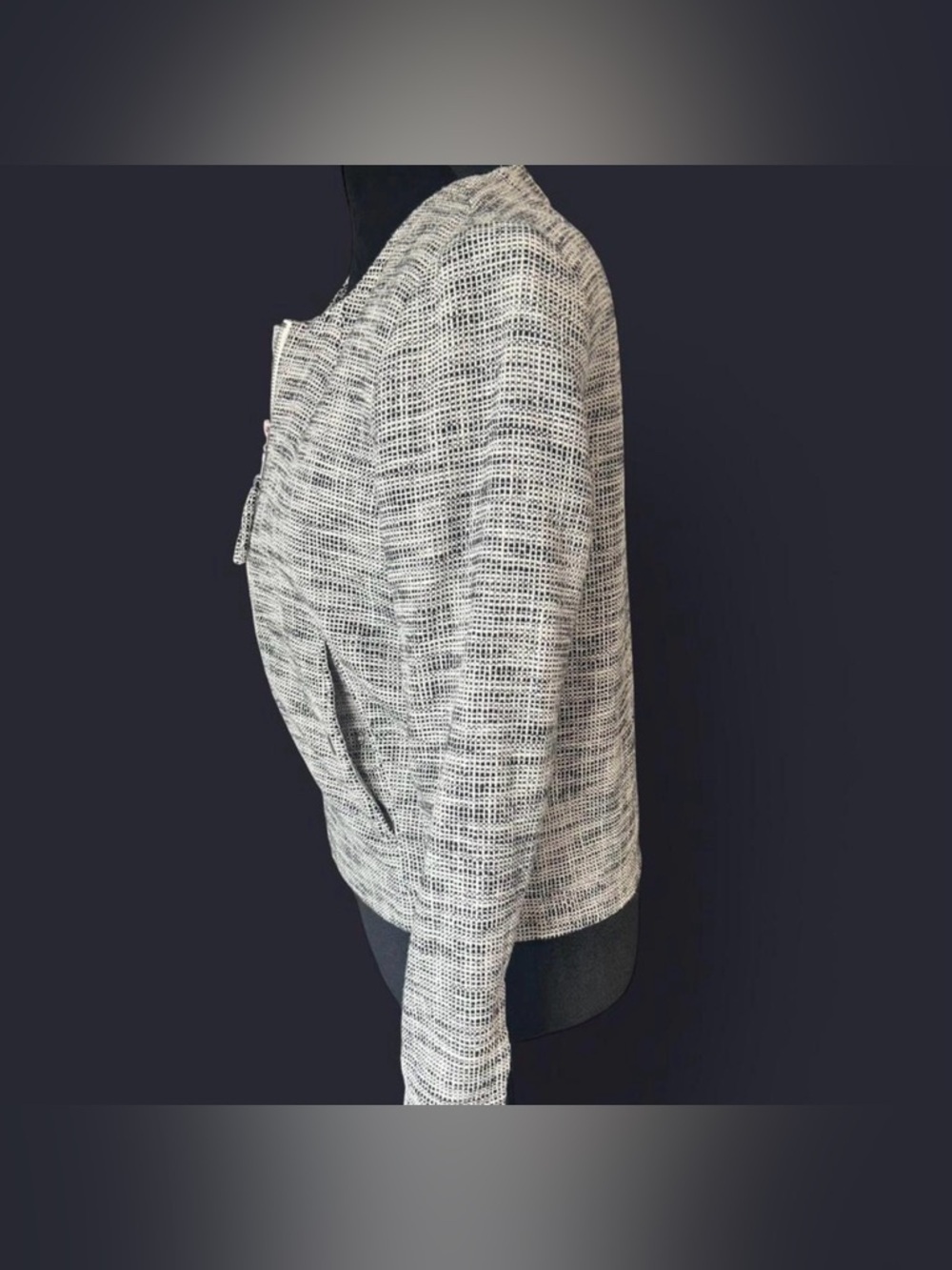 H&M Tweed Zip Front Jacket Size 4 Black White Textured Blazer Chic Classic - Picture 3 of 4